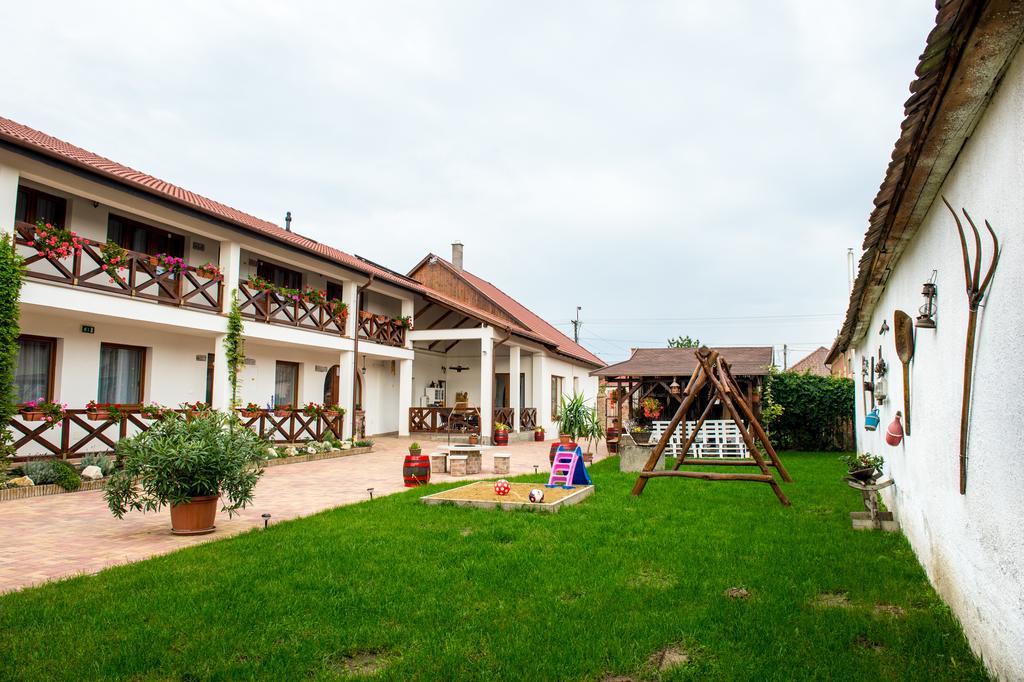 Lilaakác Vendégház Hosszupalyi Buitenkant foto